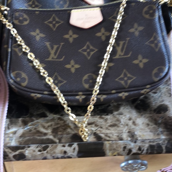 Louis vuittion multi pochette - Picture 6 of 10